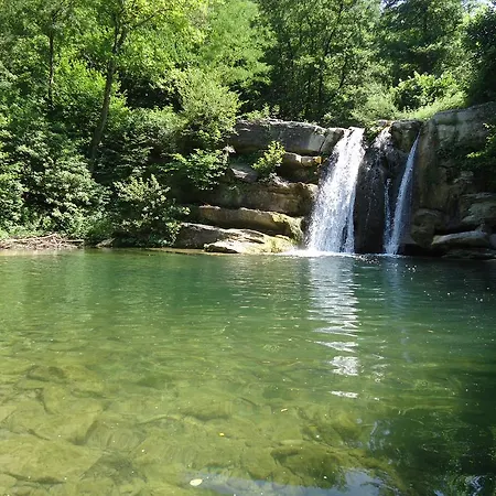 I Monti Di Salecchio Farm stay *